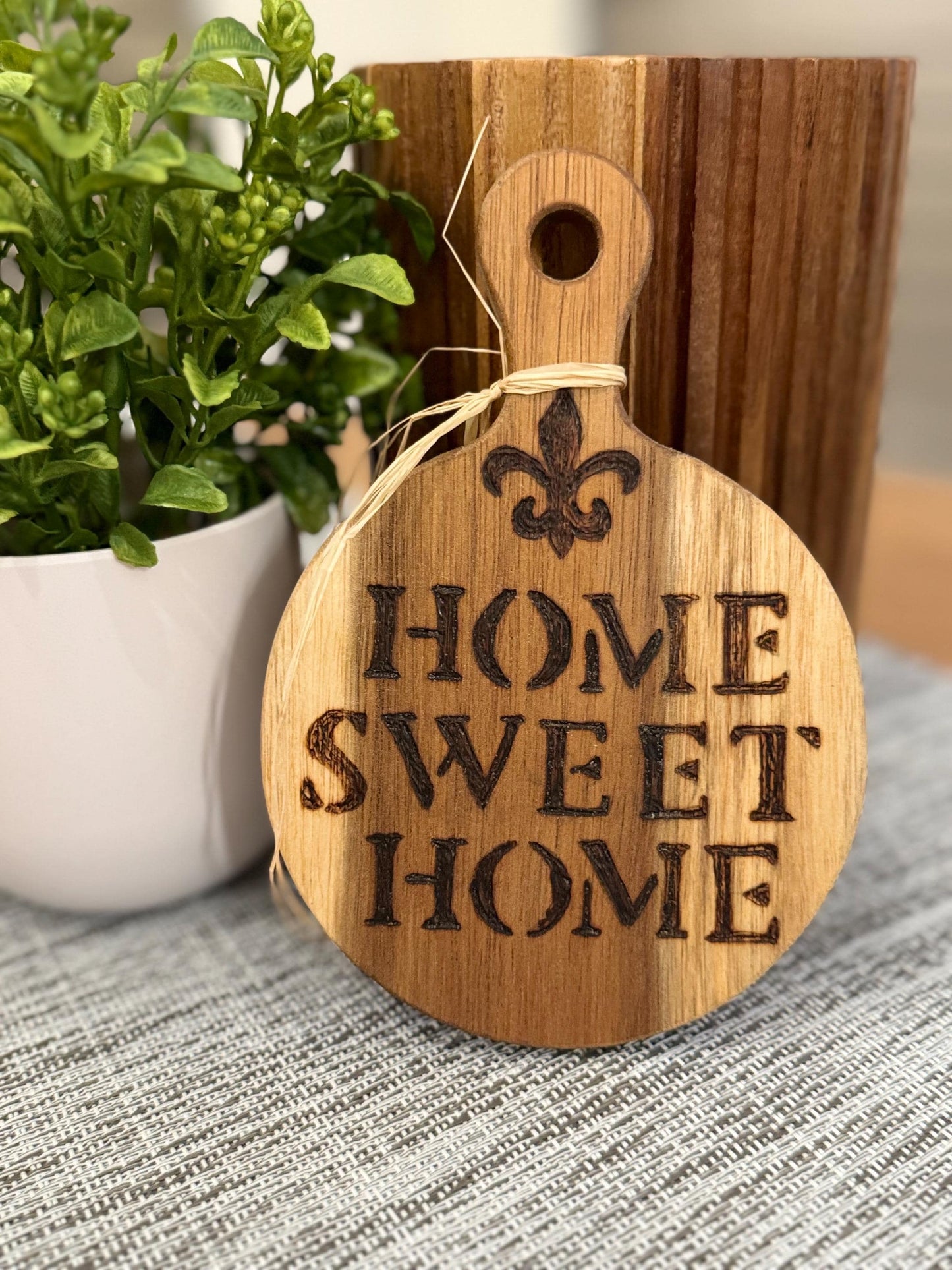 Louisiana-Inspired Mini Cutting Board: Hand-Engraved Acacia Wood Serving Tray, Handcrafted Kitchen Decor And Gifts!