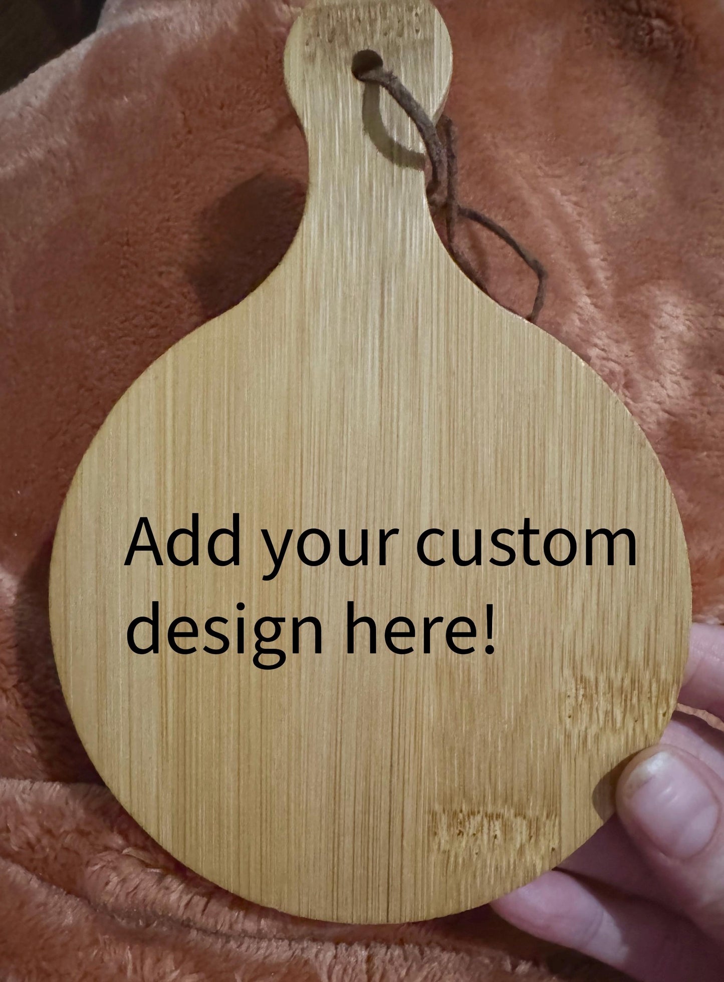 Hand-Engraved Bamboo Cutting Board: Mom's Kitchen Decor