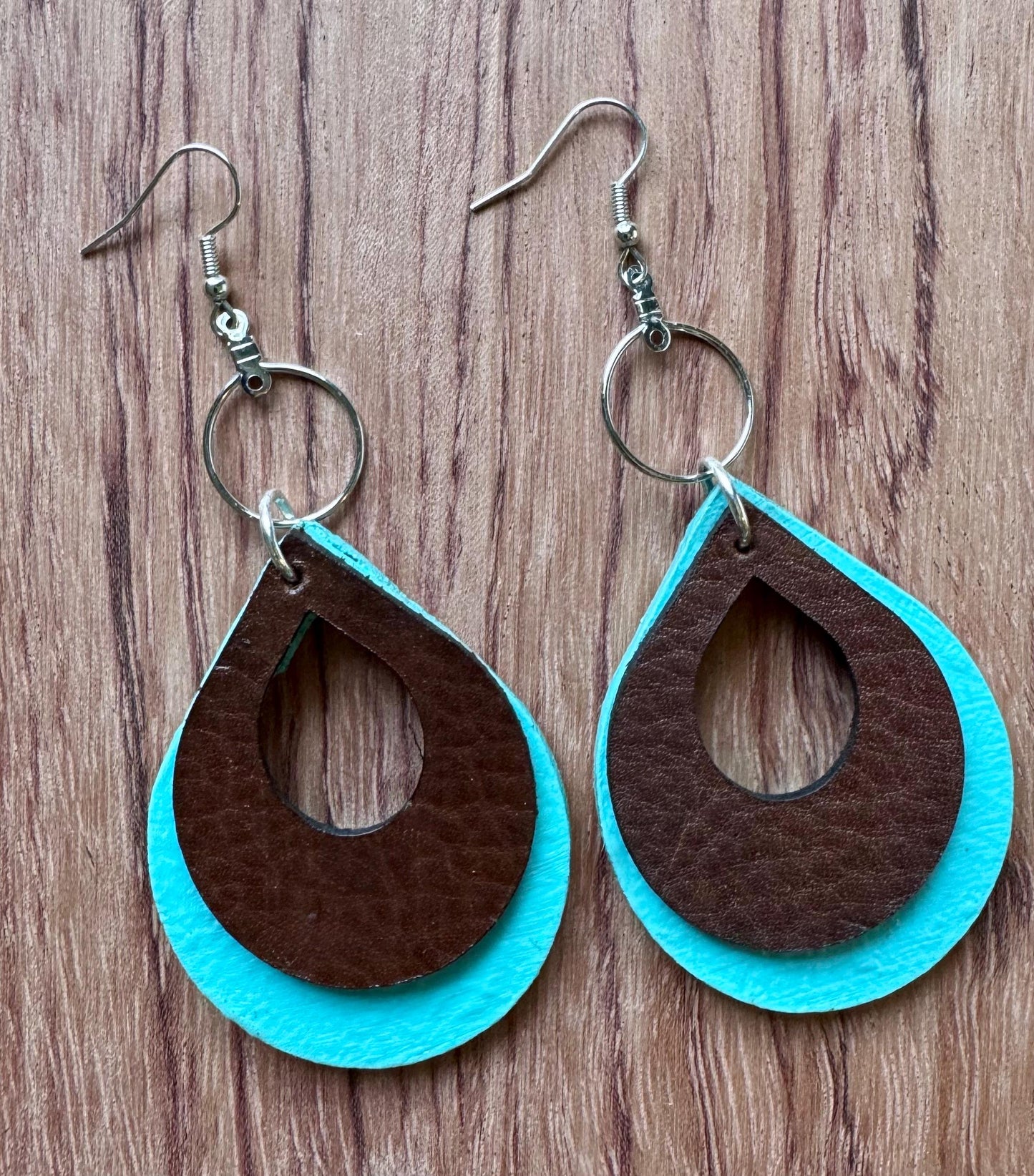 Handcrafted Leather Teardrop Earrings: Brown & Turquoise Boho Dangles